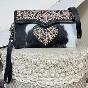 กระเป๋าหนังแท้ทำมือลายดอกไม้ประดับหมุด สไตล์คาวบอยตะวันตกสุดหรู รุ่นมินิ สะพายข้าง ปี 2026 - Product Image 4
