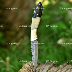 Cuchillo Plegable de Acero de Damasco Hecho a Mano con Nuevo Diseño UA Supplies Lock Back, Mango de Hueso de Camello y Cuerno de Toro, Grado Industrial - Product Image 4
