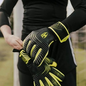 Gants de gardien de but de football en latex allemand gaufré vert et noir, design personnalisé, qualité supérieure, 4 mm, sangle en latex allemand, coupe négative - Product Image 5