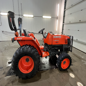 Potente Tractor Agrícola L3400 de 60HP 4WD con Bomba de Transmisión por Engranajes y Caja de Cambios para Uso Agrícola Pesado - Mejor Precio Disponible - Product Image 4
