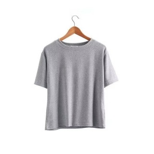 เสื้อยืดคอกลมแขนสั้นผู้ชาย ผ้าฝ้าย 100% สีพื้น สไตล์ลำลอง ทรงปกติ พิมพ์ลายโลโก้ด้านหน้า - Product Image 4