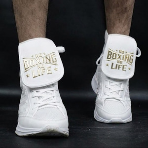 Pas de boxe, pas de vie : Chaussures de boxe professionnelles de haute qualité, toutes couleurs personnalisables, réglables, OEM, personnalisées pour adultes. - Product Image 1