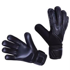 ถุงมือผู้รักษาประตูฟุตบอลคุณภาพสูงแบบมืออาชีพ ถุงมือผู้รักษาประตูยางลาเท็กซ์แบบกำหนดเองได้ - Product Image 3