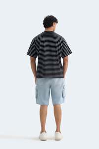 เสื้อยืดโอเวอร์ไซส์ทรงหลวมสำหรับผู้ชาย ผ้าฝ้ายเนื้อหนา สไตล์ลำลอง สตรีทแวร์  แบบเรียบ  รับสกรีนโลโก้ - Product Image 4