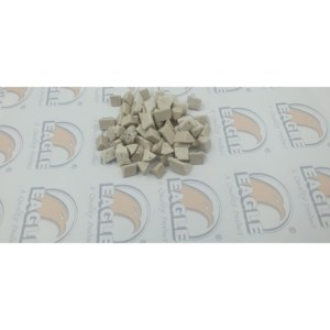 Outils de bijouterie en céramique, triangle blanc 15 x 15 mm - Product Image 1