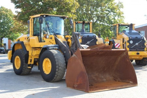 รถตักล้อยาง Volvo L110G คุณภาพดีที่สุด เครื่องยนต์ดีเซล ระบบไฮดรอลิก HYDAC ควบคุมด้วย PLC มอเตอร์ปั๊มประสิทธิภาพสูง รับประกัน 4 ปี - Product Image 4