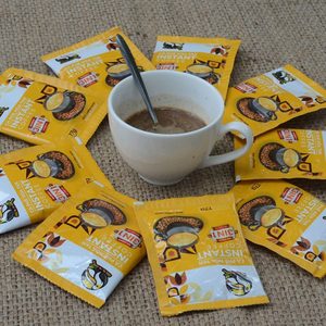 Café Instantáneo 3 en 1, Disponible al por Mayor, Fabricante OEM/ODM, Sobres de 17g, 10 Sobres, Sin Leche, con Crema Vegetal, Listo para Beber - Product Image 5