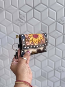 Western Style Cowhide <b>Leather</b> Wristlet Coin Purse for Women New Hand <b>Tooled</b> Carving Multi-Use Mini Wallet with Gift Features - Product Image 4