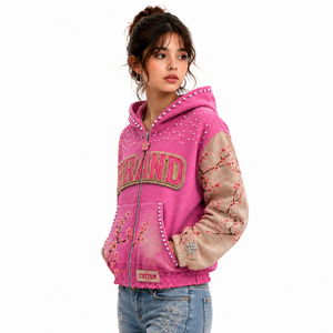 Sweat-shirt surdimensionné rose personnalisé avec fermeture éclair, motif floral de cerisier japonais, manches ornées de strass, style streetwear vintage - Product Image 4