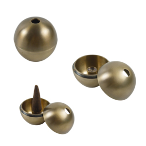 Porta Incienso Ovalado de Diseño Moderno con Acabado Plateado Brillante y Completamente en Metal de Latón - Product Image 6