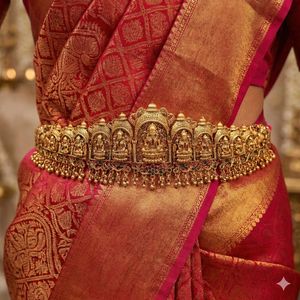 เข็มขัดคาดเอวแบบโบราณชุบทองประดับทับทิมลายเทพีลักษมี ดีไซน์หรูหรา น้ำหนักมาก ประดับด้วยพลอยสังเคราะห์ - Product Image 1