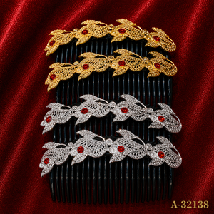 Peineta Vintage Dorada y Plateada con Pedrería para Novia, Accesorio Decorativo Hecho a Mano para el Cabello, 13CM MOLL JEWELLERS - Product Image 4
