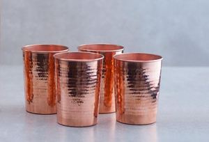 Verres à boire en cuivre, gobelets métalliques réutilisables de qualité supérieure pour l'eau, les jus, les cocktails, pour la cuisine et la salle à manger. - Product Image 3