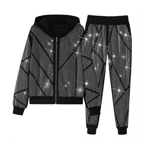 Proveedor Mayorista de Conjuntos Deportivos con Pedrería y Logotipo Personalizado, Dos Piezas, Detalles de Cristal, Ropa Casual de Lujo - Product Image 1