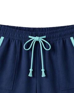 Ensemble Lounge Femme Bleu Marine avec T-shirt à Manches Courtes et Short à Bordure Contrastante Menthe – Tenue Deux Pièces en Mélange de Coton Doux et Respirant - Product Image 4