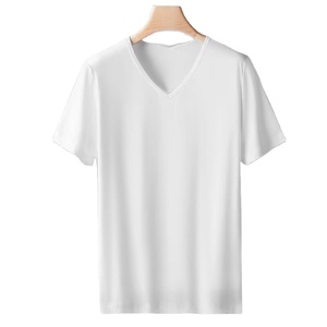 T-shirt homme slim à manches courtes, col V, couleur unie, été, fin, avec broderie et impression personnalisées du logo OEM. - Product Image 1