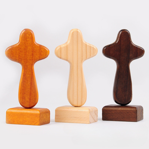 Meilleure vente : Croix en bois de 11 cm avec base magnétique, design Art Déco, couleur personnalisable – Cadeau d'encouragement chrétien - Product Image 3
