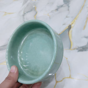 Assiette de service moderne minimaliste en céramique émaillée verte, plat compact en grès fait main pour un usage quotidien, les réceptions et la décoration intérieure - Product Image 4
