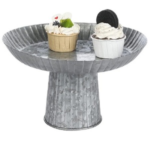 Support à gâteau en métal galvanisé fait main, écologique, à un seul niveau, pour la décoration de table de mariage et la présentation de desserts - Product Image 1