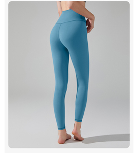Leggings de yoga imprimés taille haute pour femmes, en coton/fibre de bambou de haute qualité, effet push-up, fabriqués au Pakistan - Product Image 5
