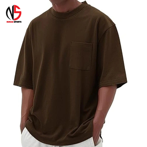 เสื้อยืดผู้ชายทรงปกติ สีขาว ผ้าฝ้าย มีกระเป๋าหน้าอก แขนสั้น คอกลม สไตล์ลำลอง สีพื้น ระบายอากาศได้ดี แห้งเร็ว - Product Image 4