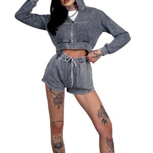 Ensemble short et sweat à capuche zippé intégral personnalisé pour femme, délavé à l'acide, effet soleil, vieilli, vintage, décontracté, hiver, respirant, écologique, séchage rapide 2026 - Product Image 1