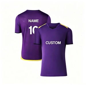 Camiseta de Fútbol Morada de Manga Corta con Cuello Redondo, Absorbente de Humedad, 100% Poliéster, para Hombre Adulto, Corte Regular, Estampado Sublimado - Product Image 1