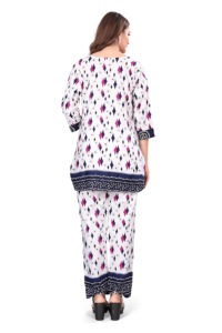 Ensemble coordonné élégant pour femmes, imprimé floral blanc, ensemble de vêtements de détente en poly-rayonne durable, 2 pièces, respirant, col rond, pour femmes - Product Image 3