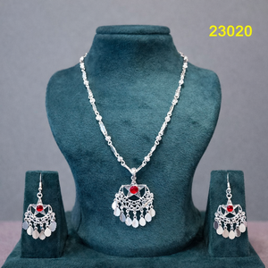 Conjunto de Joyería para Mujer Chapado en Oro, Collar y Aretes Estilo Bohemia con Borlas y Piedras de Rubí, Aleación de Zinc, Moda para Bodas 23019 - Product Image 2
