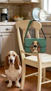 Sac à main en toile brodé fait main avec motif Basset Hound, forme rectangulaire, couleur verte, thème animal, décoration pour la maison - Product Image 1