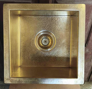 Lujoso Regalo: Fregadero de Latón Puro Martillado, el Más Trendy para Cocina, Baño, Hogar, Hotel, Casa de Campo - Precio Mayorista - Product Image 1