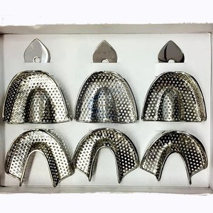 Bandeja de Impresión Dental Superior Perforada de Acero Inoxidable Reutilizable y Autoclavable para Alginato Maxilar CE ISO OEM - Product Image 2