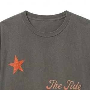 Wholesale Custom Printed Logo Women's Oversized T-Shirts 300 GSM – Premium Heavyweight Cotton Streetwear <b>Bulk</b> Streetwear Fashion - Product Image 4