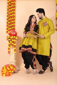 Yellow Couple Embroidered <b>Kurta</b> & Lehenga Choli Set Cotton Indian Pakistani Clothing with Dupatta Festival Wear for Women - Product Image 3