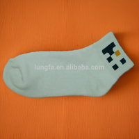 Chaussettes de sport unisexes personnalisables en jacquard avec logo, très respirantes, absorbant la transpiration, en coton éponge fin, best-seller