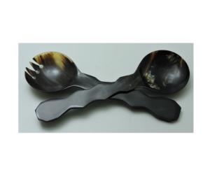 Ensemble de 2 cuillères à salade en corne, design unique, fabriquées à la main à partir de corne de buffle naturelle, prix usine. - Product Image 2
