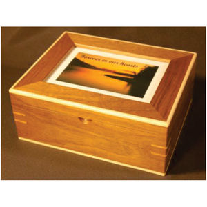 โกศไม้สำหรับงานศพแบบขายส่ง - กล่องเผาศพไม้รักษ์โลก - โกศไม้สำหรับผู้ใหญ่พร้อมช่องใส่รูปภาพตามสั่ง - Product Image 1