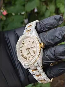 Reloj de Lujo para Hombre con Detalles de Moissanita, Reloj de Pulsera de Cuarzo de Alta Gama para una Elegancia Formal - Product Image 2