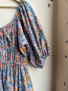 เดรสลำลองผู้หญิงขายดีปี 2026 คอวีแขนพอง ผ้าฝ้าย ความยาวปานกลาง ราคาโรงงาน - Product Image 5