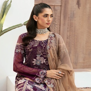 Soldes Exceptionnelles : Robe Shalwar Kameez Dupatta Moderne en Chiffon Brodé Style Indien et Pakistanais pour Femme – Vente en Gros - Product Image 3