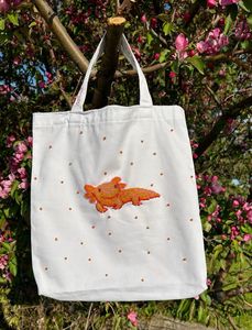 Sac fourre-tout élégant de créateur avec broderie perlée pour un port quotidien stylé - Product Image 4