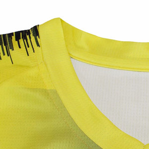 Tenue d'entraînement OEM, uniforme de football nouveau design, uniforme de football à bas prix, uniforme de football à vendre - Product Image 3