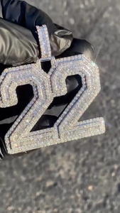 Pendentif Chiffre Double Chiffre 22 en Moissanite Effet Diamant, Finition Argent 925, Breloque de Collier à l'Aspect Diamant, Bijoux de Rappeur - Product Image 5