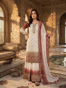 Ensemble Kurta en Rayonne Brodé Blanc et Rouge pour Femme – Tenue Traditionnelle Indienne et Pakistanaise Longueur Ras du Sol Coupe Classique Toutes Saisons - Product Image 1