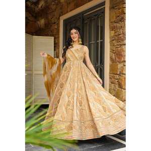 Robes de soirée de créateur Belle robe et Dupatta pour la fête - Product Image 4