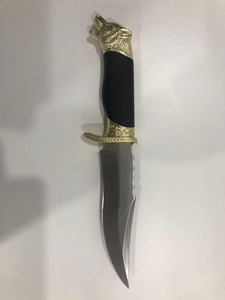 Cuchillo de Caza de Alta Calidad, Grado Industrial, Hoja de Acero Inoxidable con Punta Caída, Borde Dentado, Mango Negro con Detalles Dorados, Funda, OEM - Product Image 6