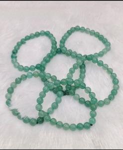 Pulsera de cuentas de aventurina verde natural de excelente calidad para meditación y energía positiva disponible a un precio razonable. - Product Image 1