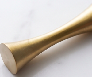 Reposacucharas de metal dorado mate hecho a mano, soporte curvo para cubiertos, para decoración de cocina y mesa. - Product Image 2