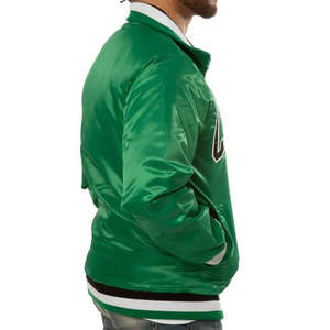 แจ็คเก็ตวาร์ซิตี้ผ้าซาตินสำหรับผู้ชายแบบมีฮู้ดสำหรับฤดูหนาว บริการปรับแต่ง OEM แห้งเร็ว - Product Image 1