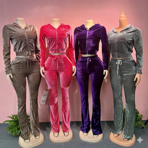 Ensembles Automne 2026 pour Femme : Ensemble à Capuche avec Veste Courte à Fermeture Éclair et Poches, Survêtement en Velours, Ensemble Deux Pièces - Product Image 1